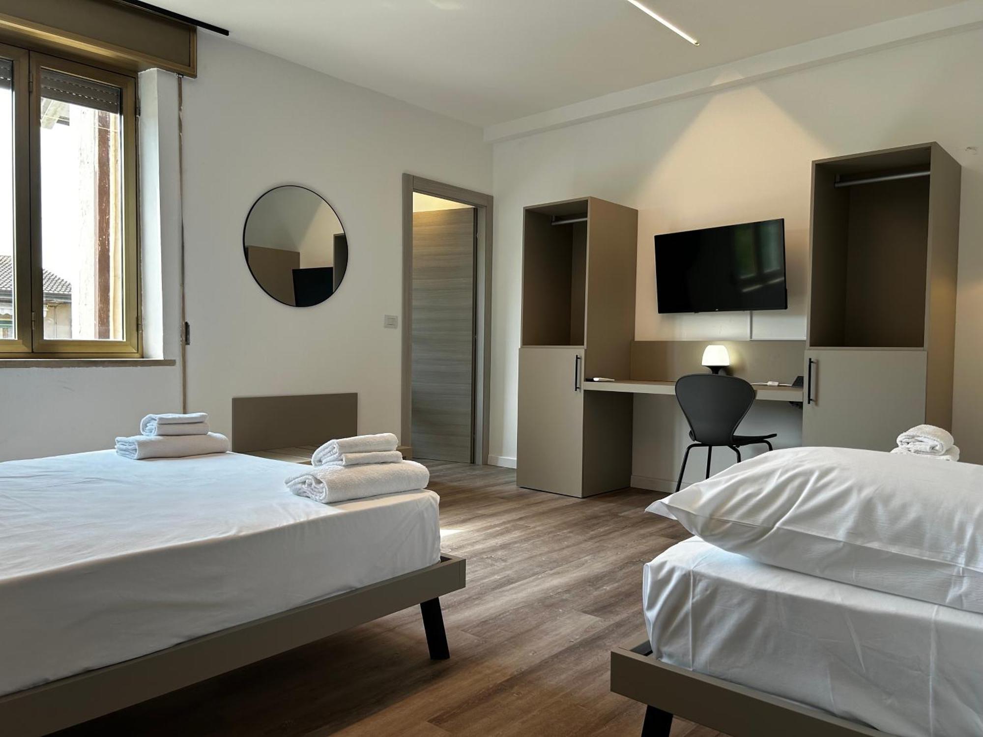 Catullo Lounge And Rooms Near The Airport Caselle  Екстериор снимка