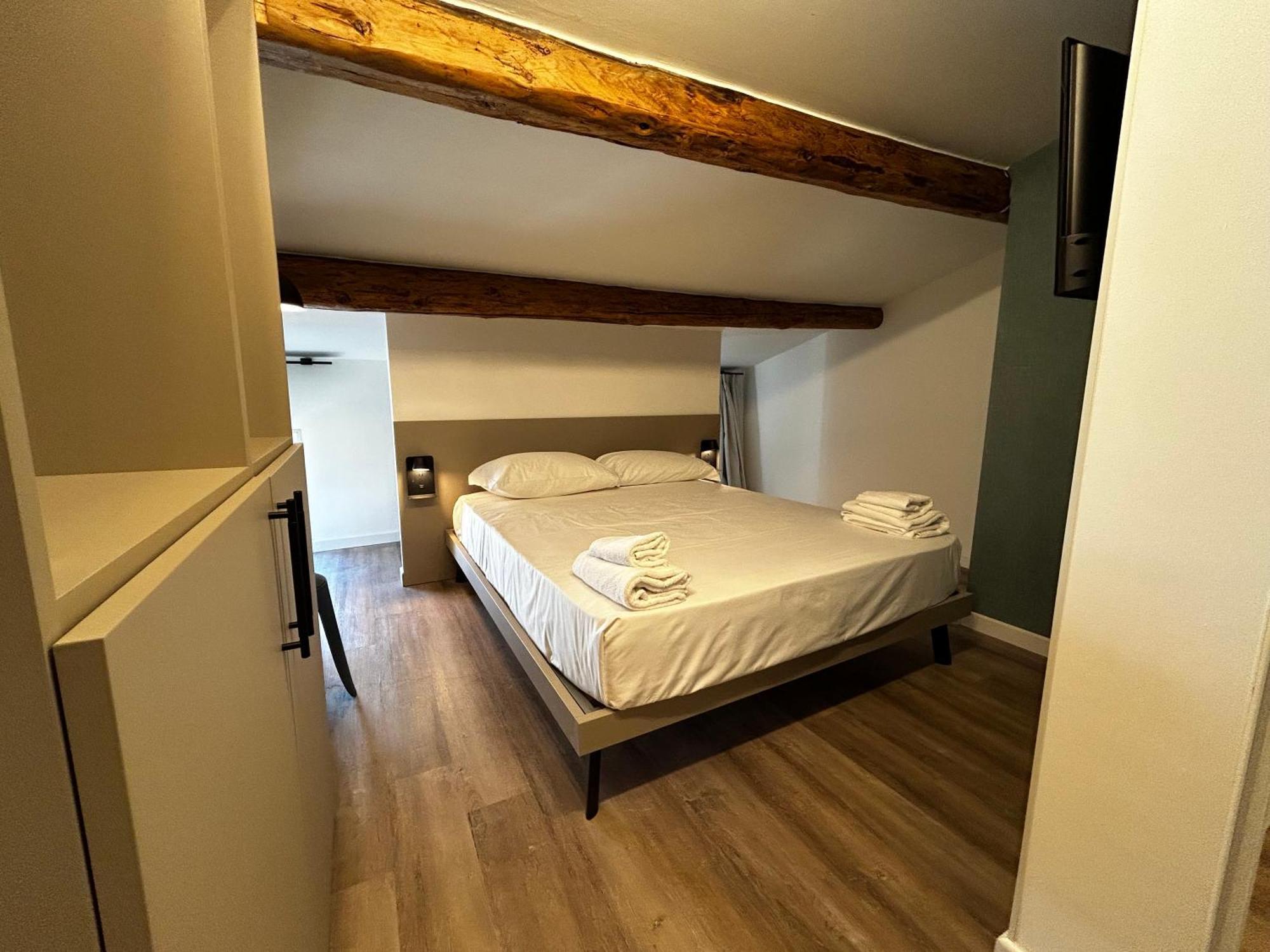 Catullo Lounge And Rooms Near The Airport Caselle  Екстериор снимка