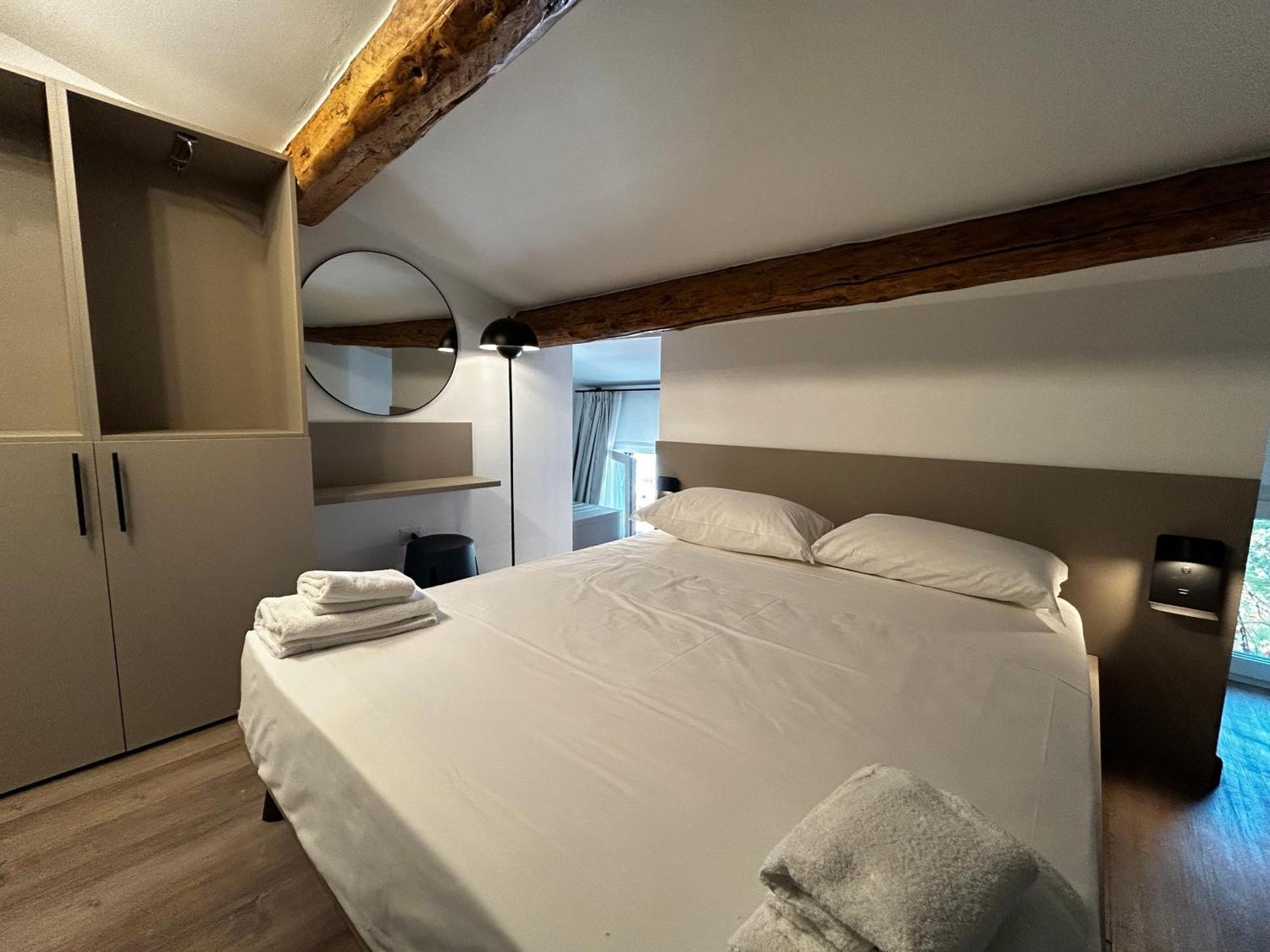 Catullo Lounge And Rooms Near The Airport Caselle  Екстериор снимка