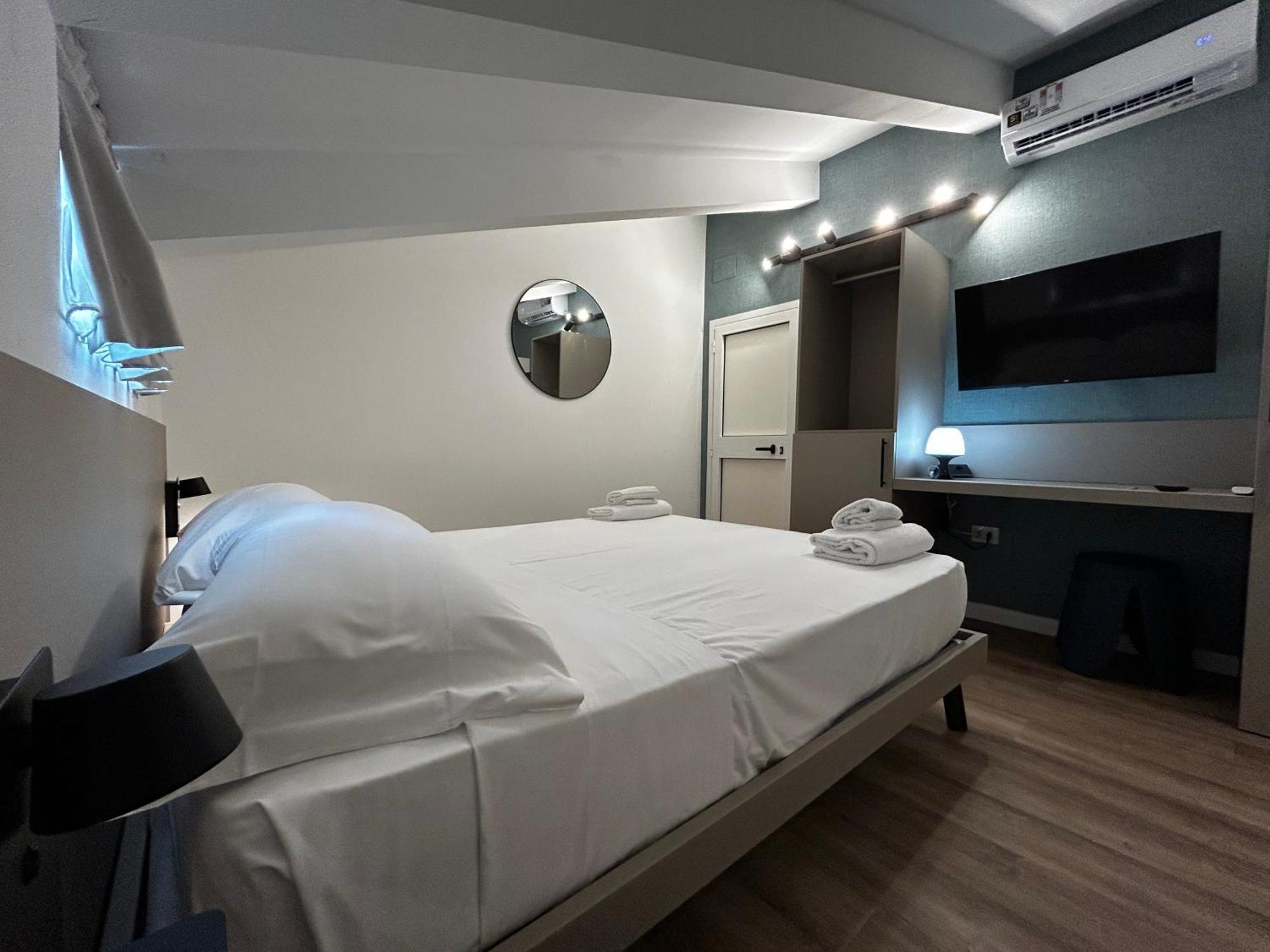 Catullo Lounge And Rooms Near The Airport Caselle  Екстериор снимка